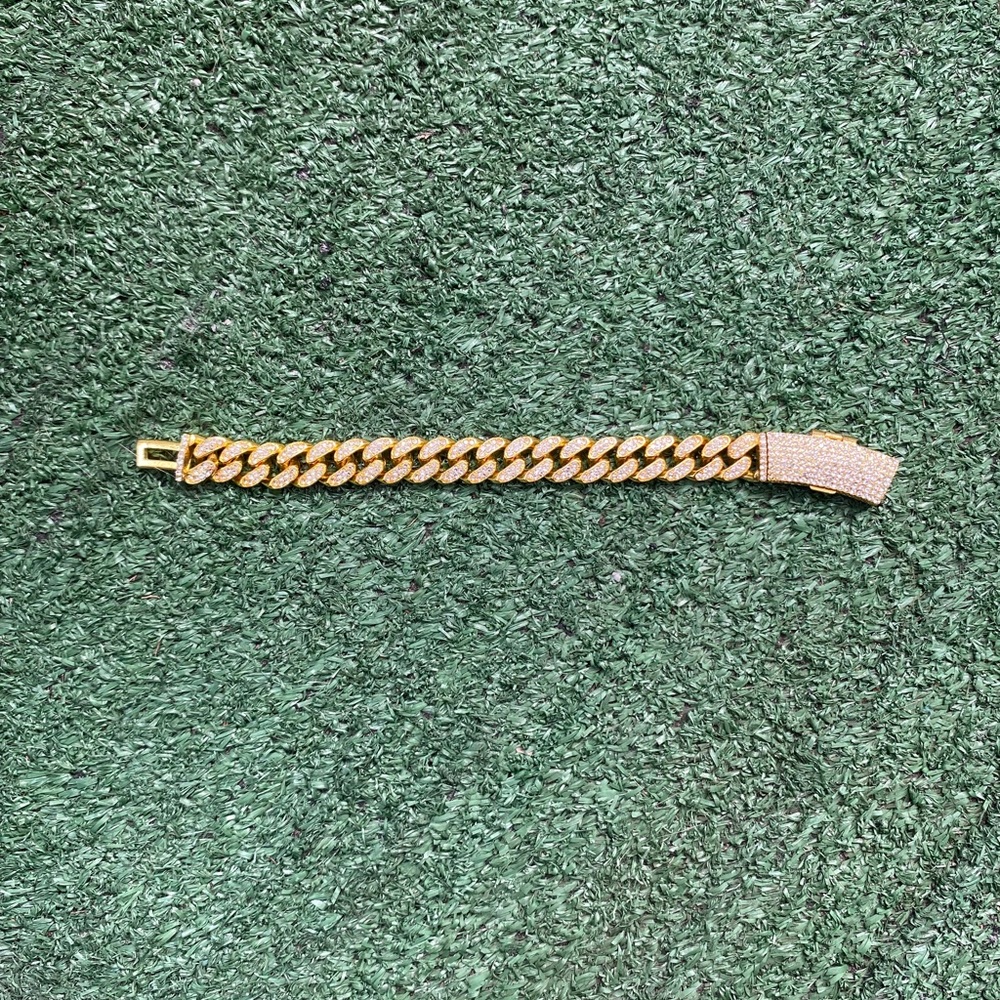 Gold bracelet